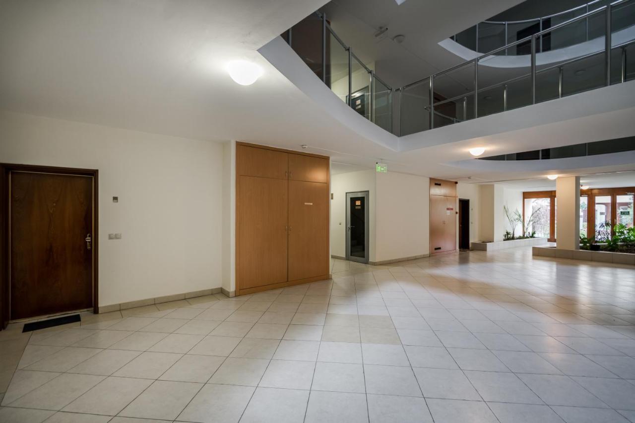 Apartment Downtown Karpat 9 Будапеща Екстериор снимка